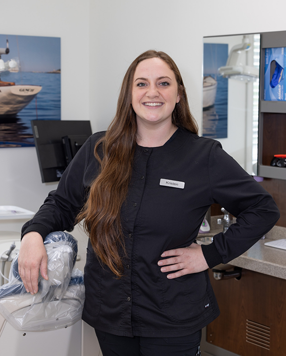 Dental assistant Kristen